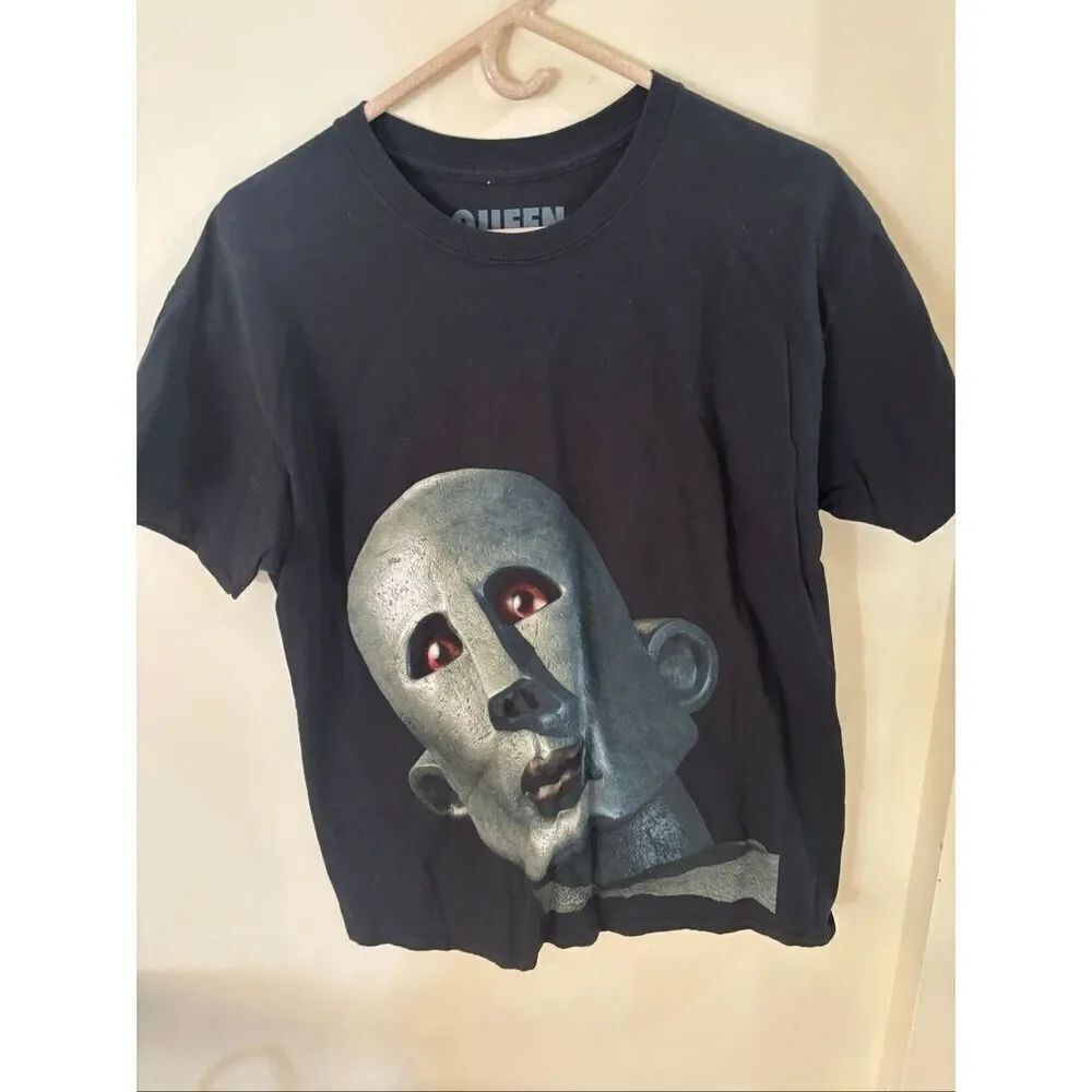 Queen + Adam Lampert Robot Tour Concert T-Shirt